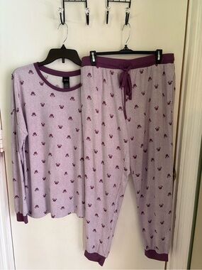 Disney Pink and Purple Women’s Pajama Set/Mickey Print. PTP 24”. Oversized M